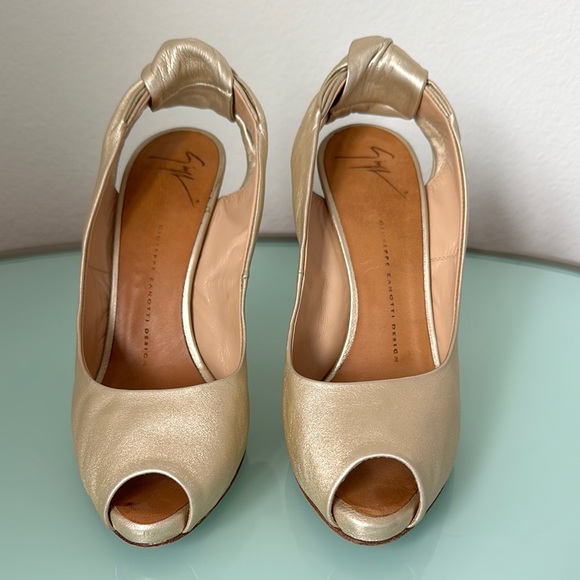 Giuseppe Zanotti Metallic Gold Leather Peep Toe Platform Heels With Shoe Bag - Picture 2 of 14